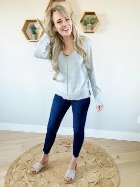 Carry On Light Weight V-Neck Sweater in Pewter