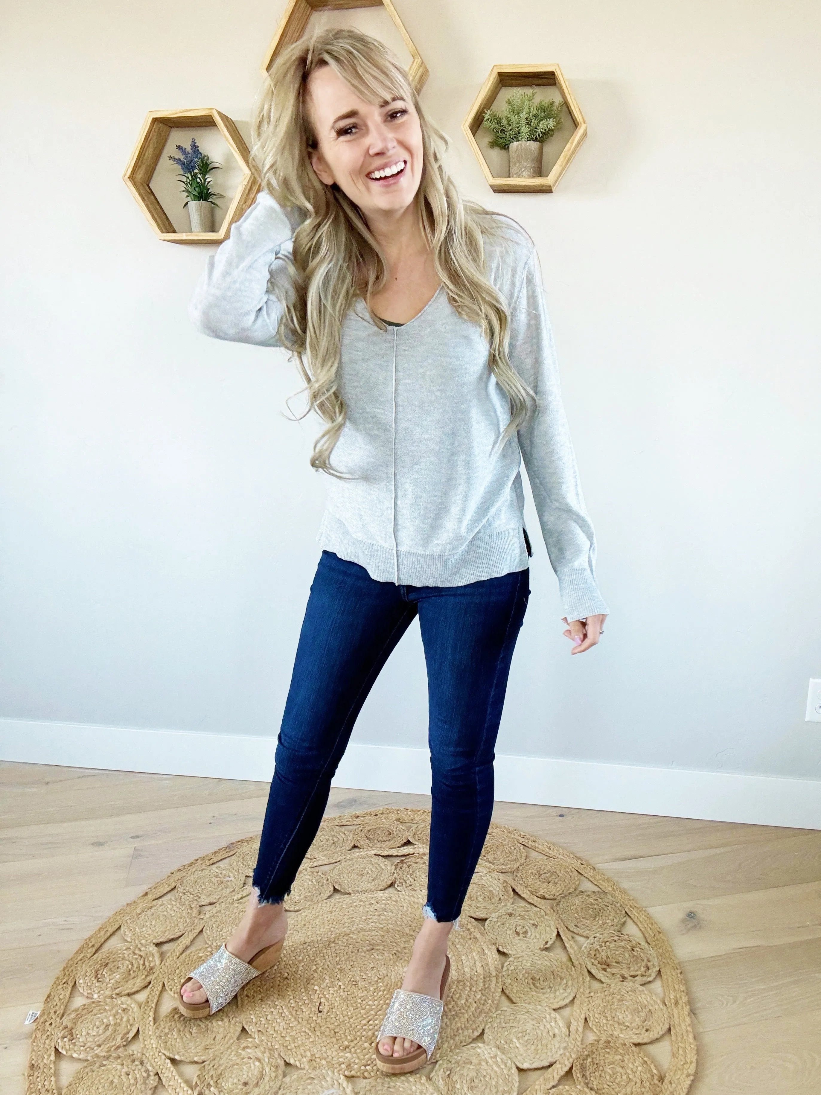Carry On Light Weight V-Neck Sweater in Pewter