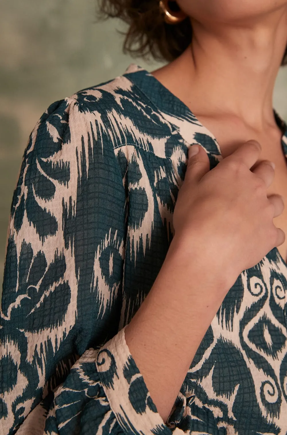 ELSA PETROLE PRINTED BLOUSE