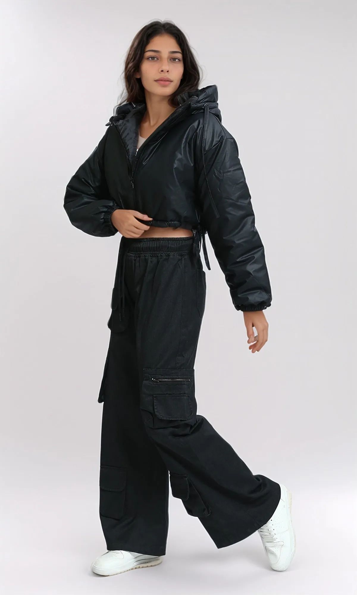 O194935 - Long Sleeves Cropped Bomber Jacket - Black