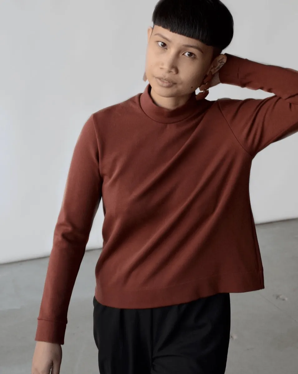 Structured Mock Neck Pullover - Small